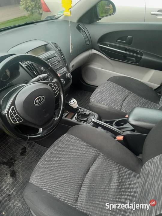 Kia ceed SW Zarejestrowany w Polsce Sieradz sprzedam