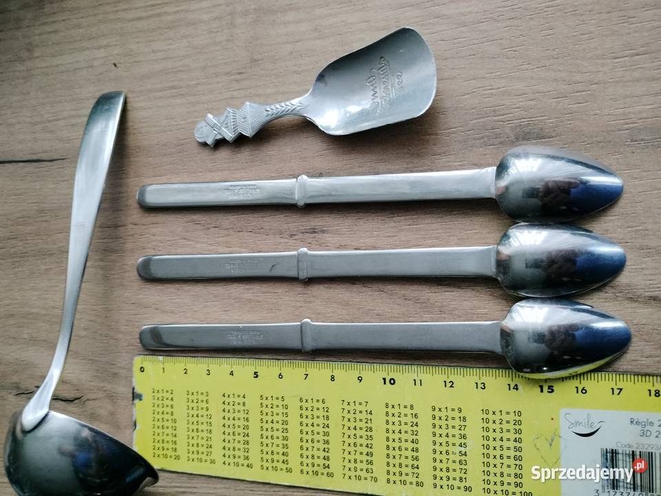 Metalowe łyżeczki i mała nabierka do sosów Choszczno