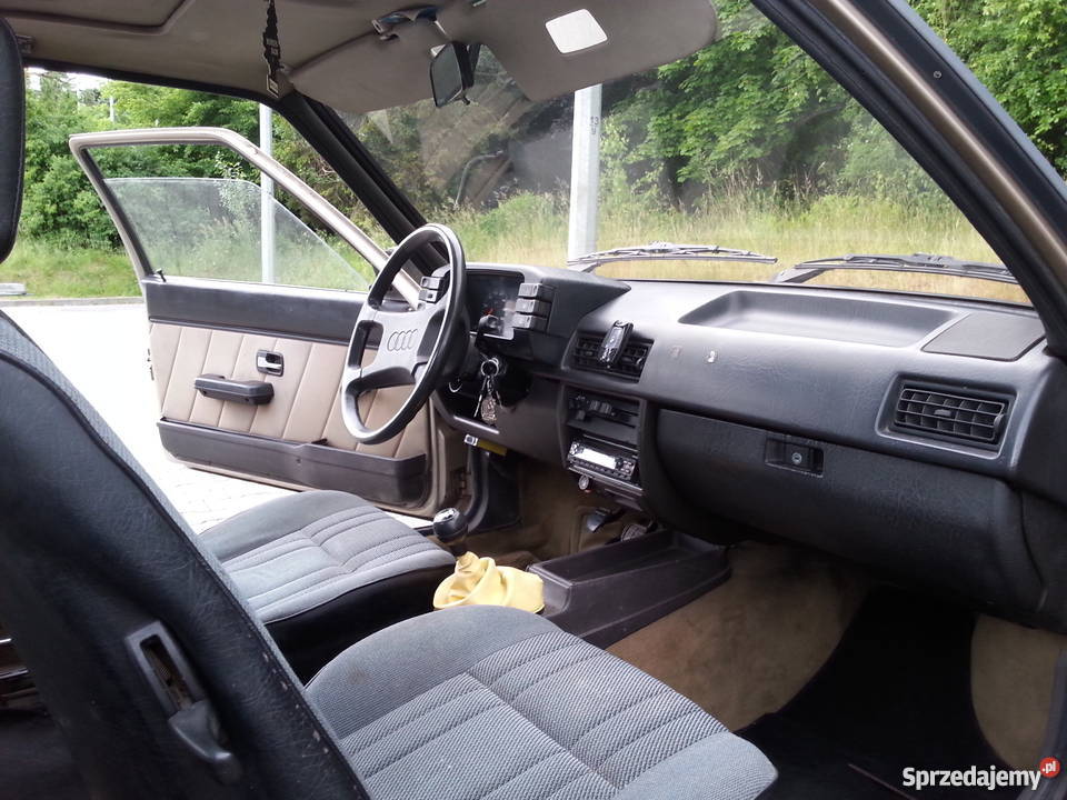 Audi 80 Audi 80 B2 dwu drzwiowy sedan lifcie 80 Gdynia sprzedam