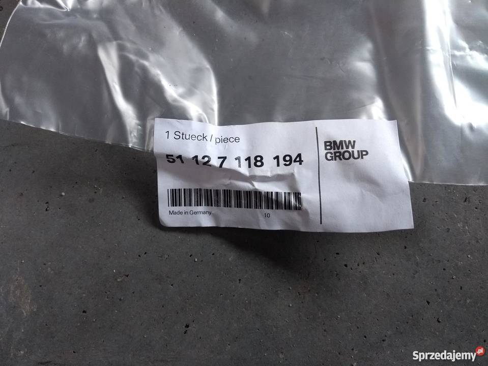 BMW E90 ślizg lampy prawy tył