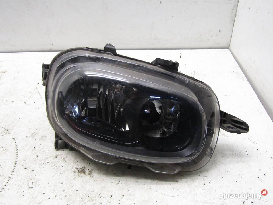 LAMPA PRZEDNIA PRAWY PRZÓD CITROEN C3 III osobowe