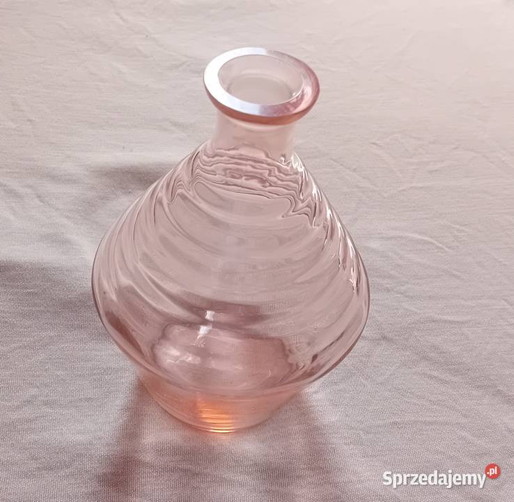 Różowa karafka art deco huta Dąbrowa katalogowy Koźminek