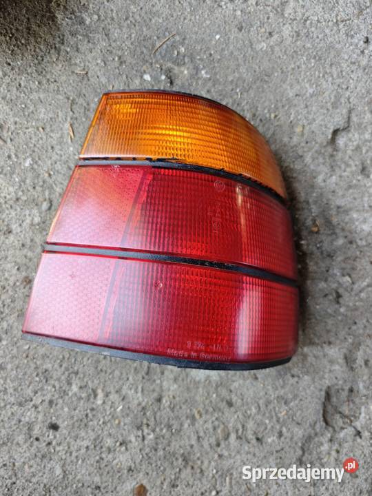 Lampa prawy tył BMW E34 kombi Lampy tylne Żory