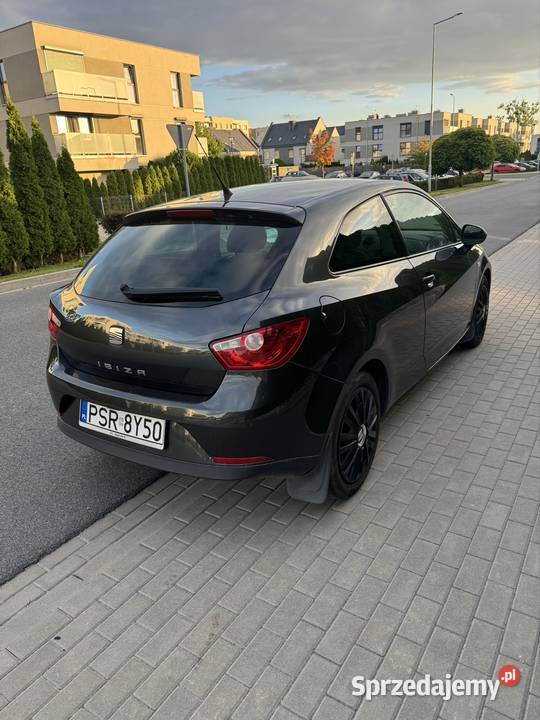 Sprzedam Seat Ibiza 14 MPI grafitowy sprzedam