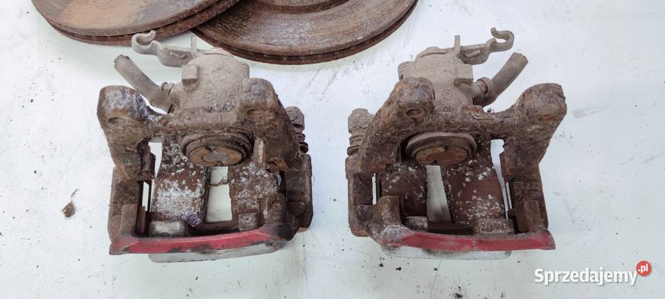 ZACISKI HAMULCOWE TYŁ AUDI A3 VW R32 32 310MM Przystajń