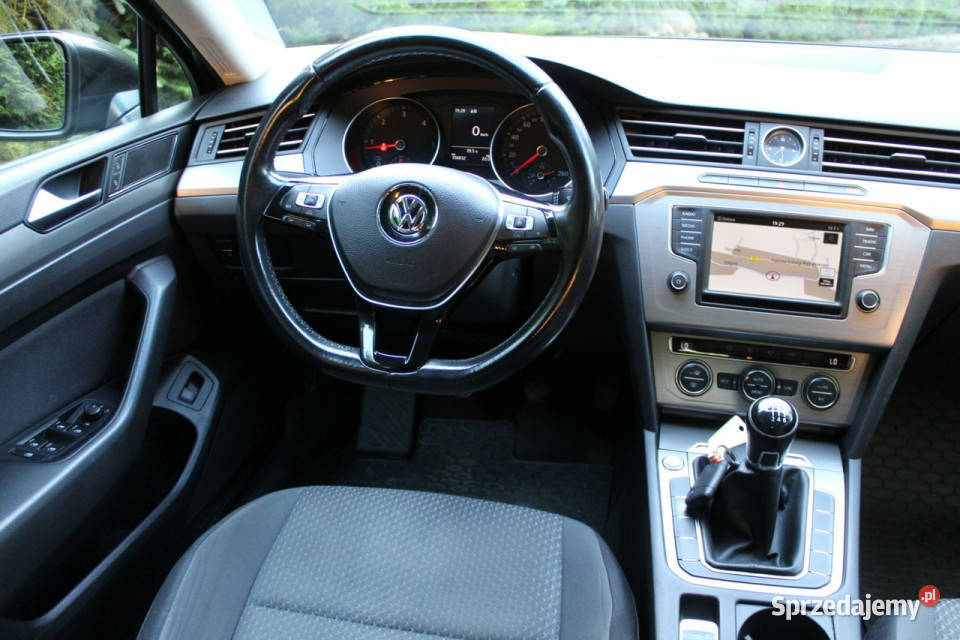 Volkswagen Passat 20 TDI 140 Manual Opłacona komputer pokładowy sprzedam