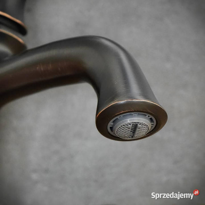 Bateria umywalkowa stojąca czarna LONDYN niska Chmielnik