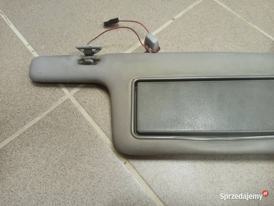 Podświetlany daszek przeciwsłoneczny prawy audi Osłony i zaślepki Zagórz sprzedam