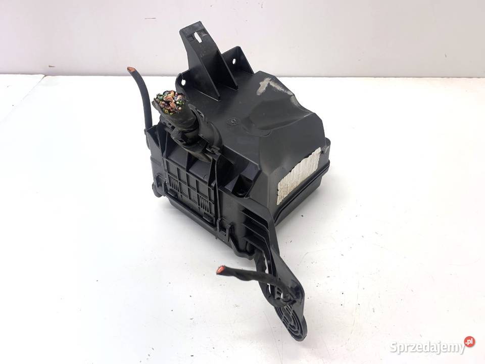 SKRZYNKA BEZPIECZNIKÓW PEUGEOT 2008 I Hatchback