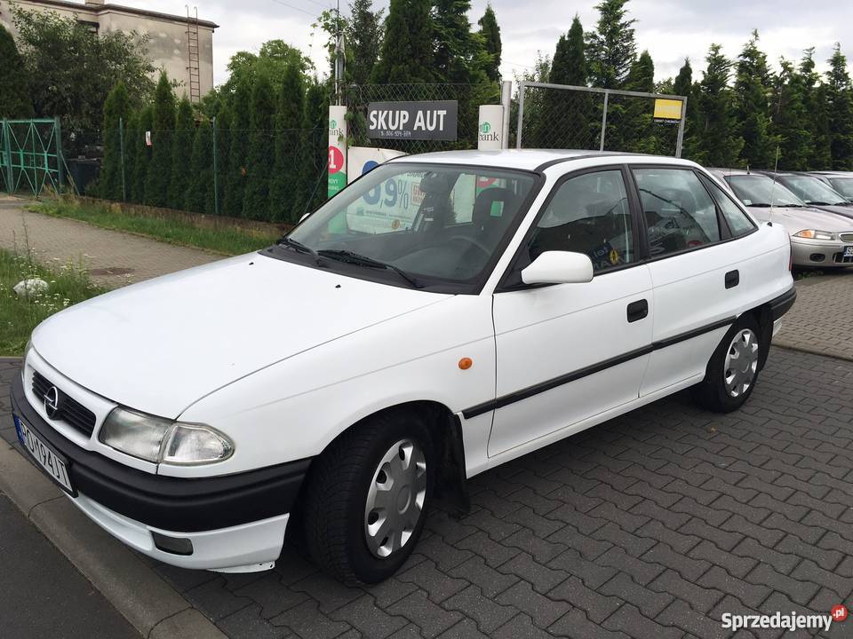 Opel Astra 16 Salon Polska Bońkowski Książki 1600cm3 Poznań