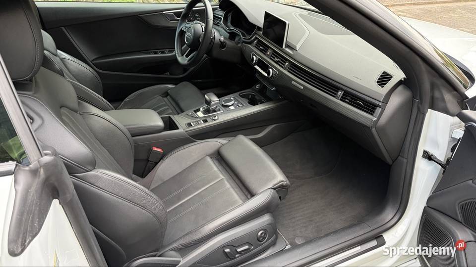 Audi A5 cabrio 20 TFSI 280 Quattro Dokumenty światła LED