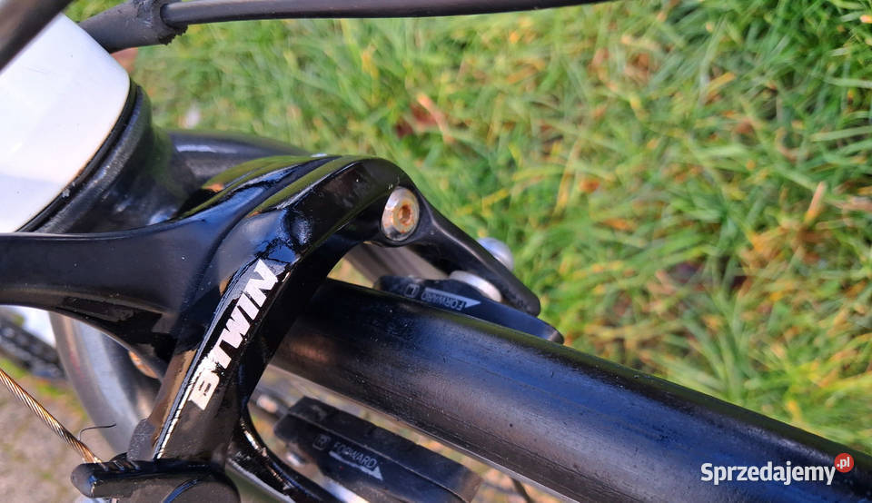 Duży rower szosowy kolarzówka Triban 3 Koła 28 śląskie Zawiercie sprzedam