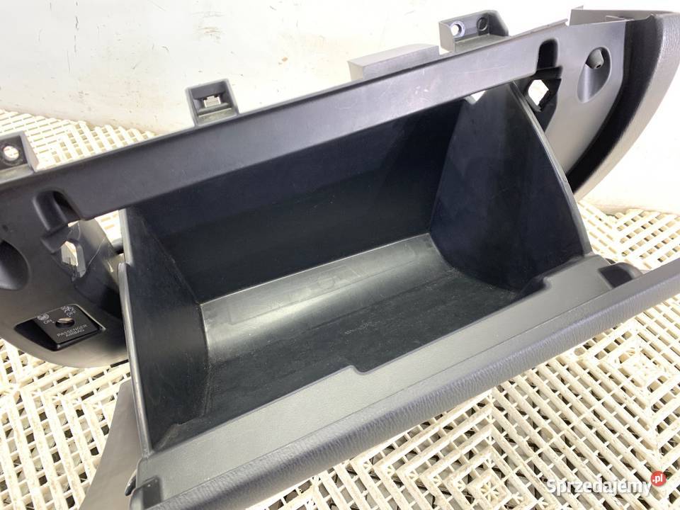 SCHOWEK PASAŻERA MAZDA 3 BM Hatchback PÓŁKA sprzedam