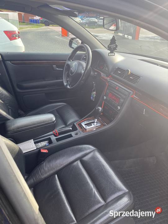 SprzedamZamienie Audi a4b6 18t zmieniarka CD Białystok