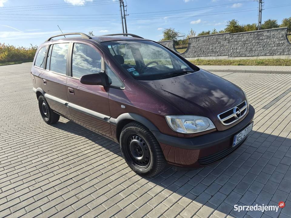 ZAFIRA 7 OSOBOWA Z HAKIEM 2003r
