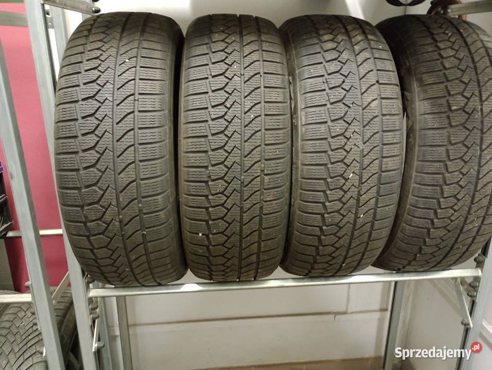 Sprzedam komplet opon zimowych 22555R18 DOT 2621 55