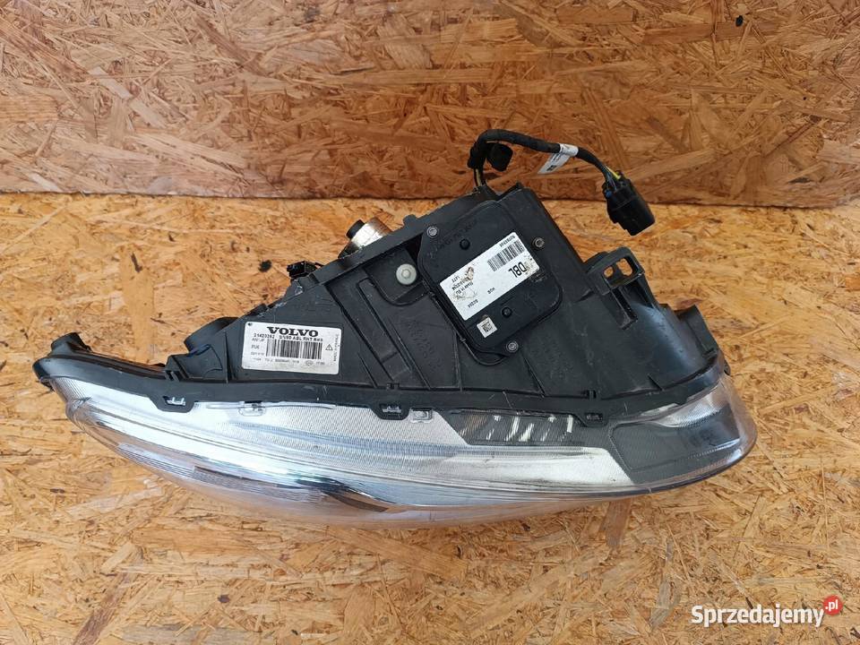 LAMPA PRAWY PRZÓD EU XENON VOLVO S60 V60 LIFT Nowy Tomyśl