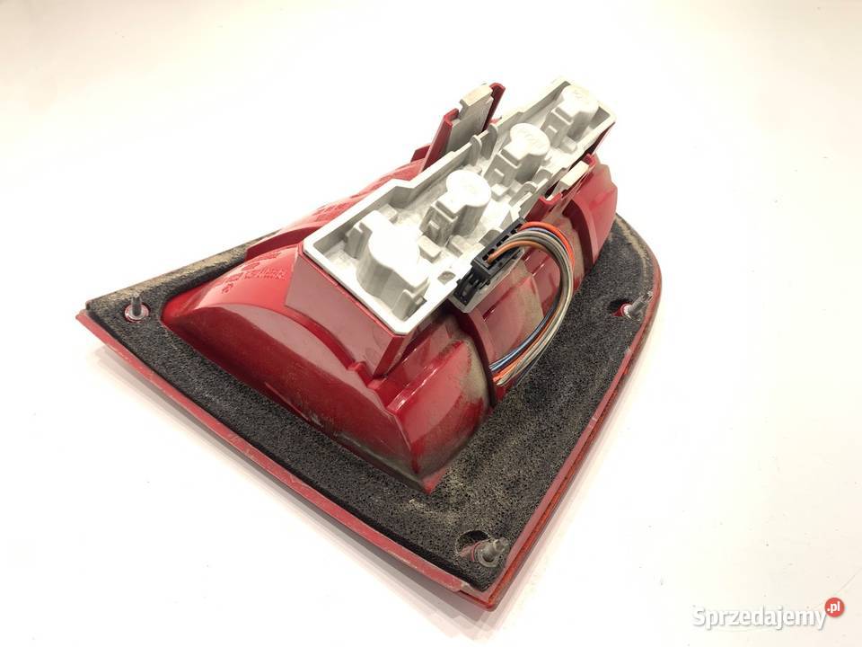 LAMPA LEWY TYŁ SKODA OCTAVIA I 1U6945095 Lampy tylne