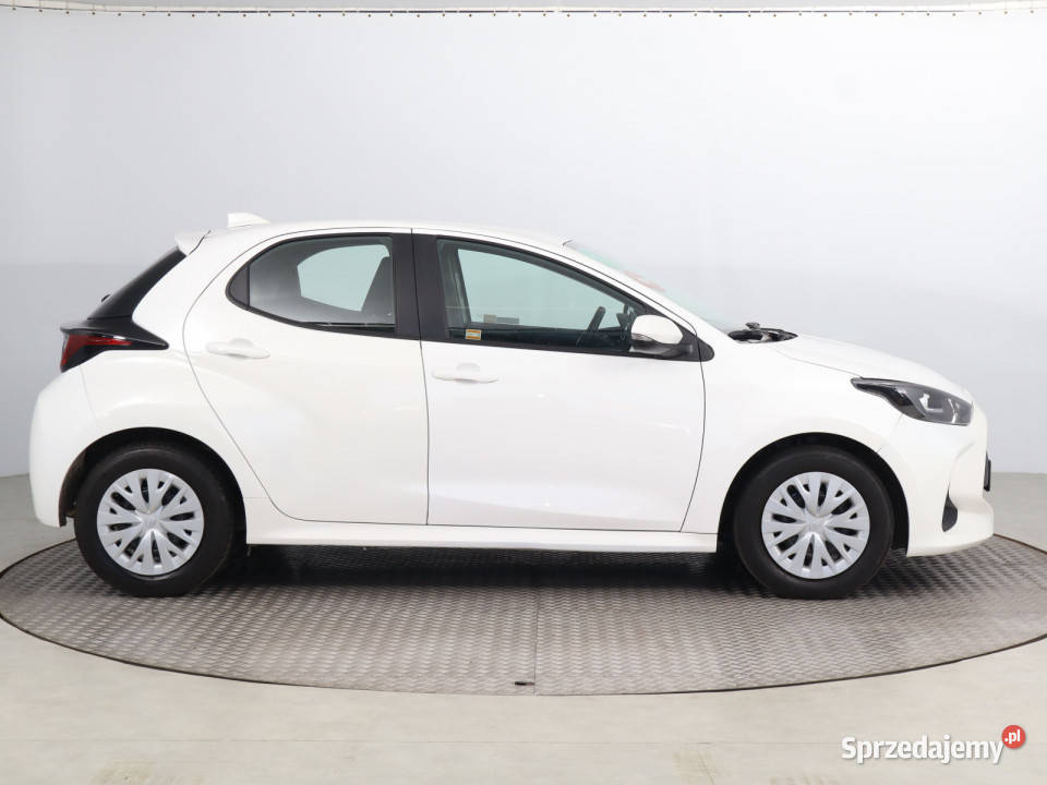 Toyota Yaris 15 VVTi Hybrid 4/5 Bielany Wrocławskie sprzedam