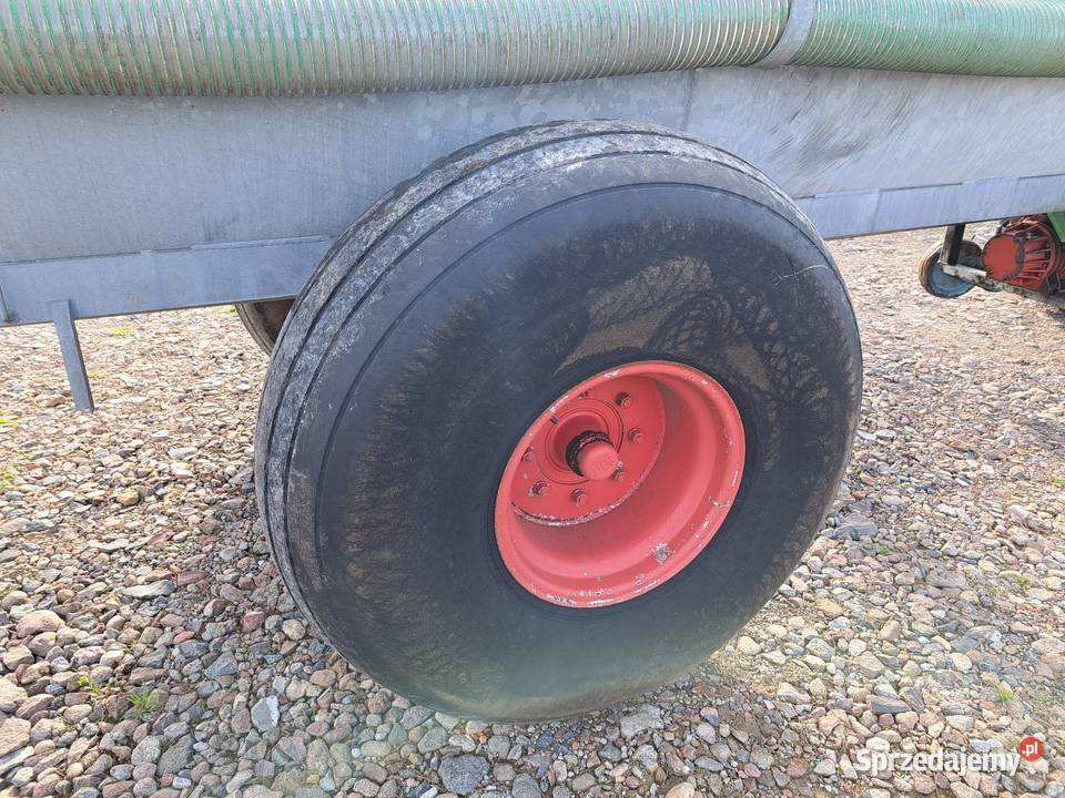 Beczkowóz BRIRI 6000 beczka asenizacyjna Kłodawa