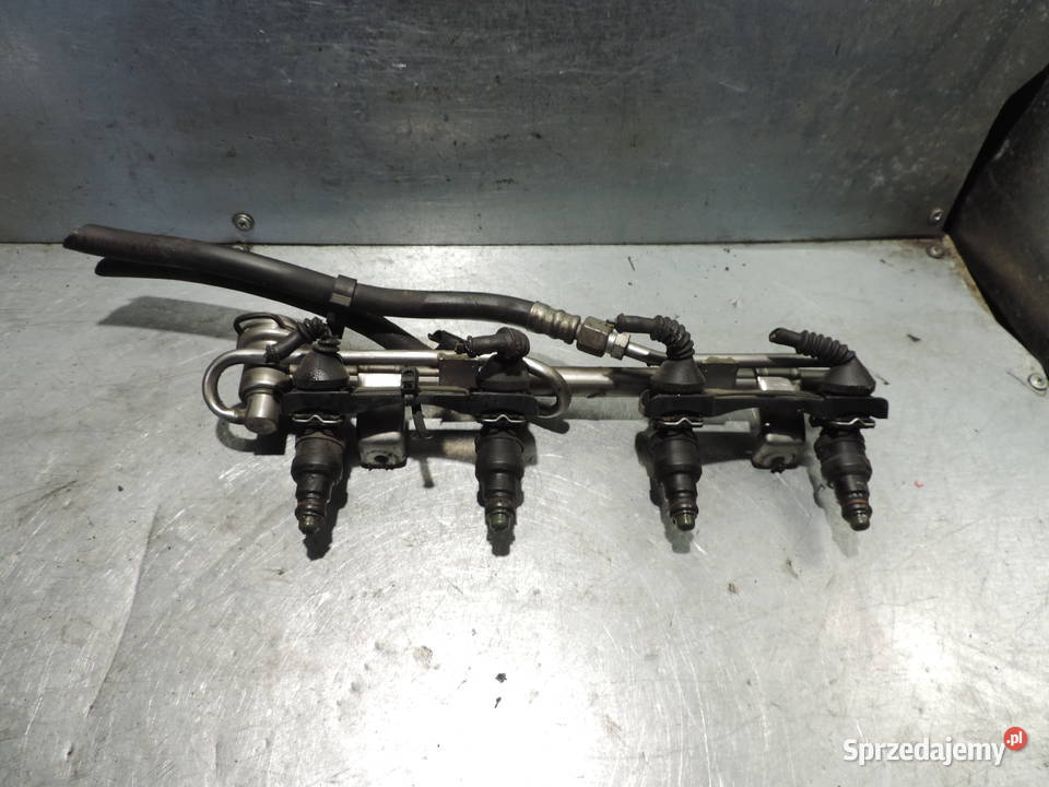 LISTWA WTRYSKOWA AUDI A4 B5 18T Nowy Sącz
