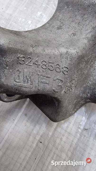 ŁAPA WSPORNIK SKRZYNI BIEGÓW OPEL ASTRA J 14 16V Części montażowe