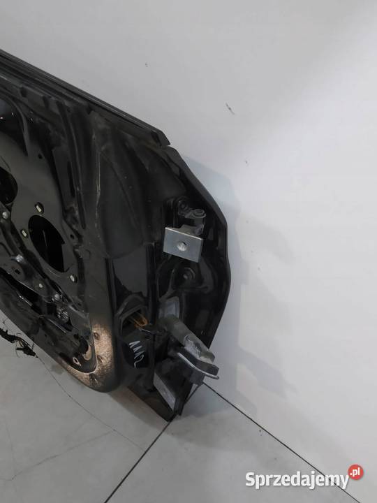 DRZWI LEWE TYŁ SEDAN 475 Bmw Seria 6 III