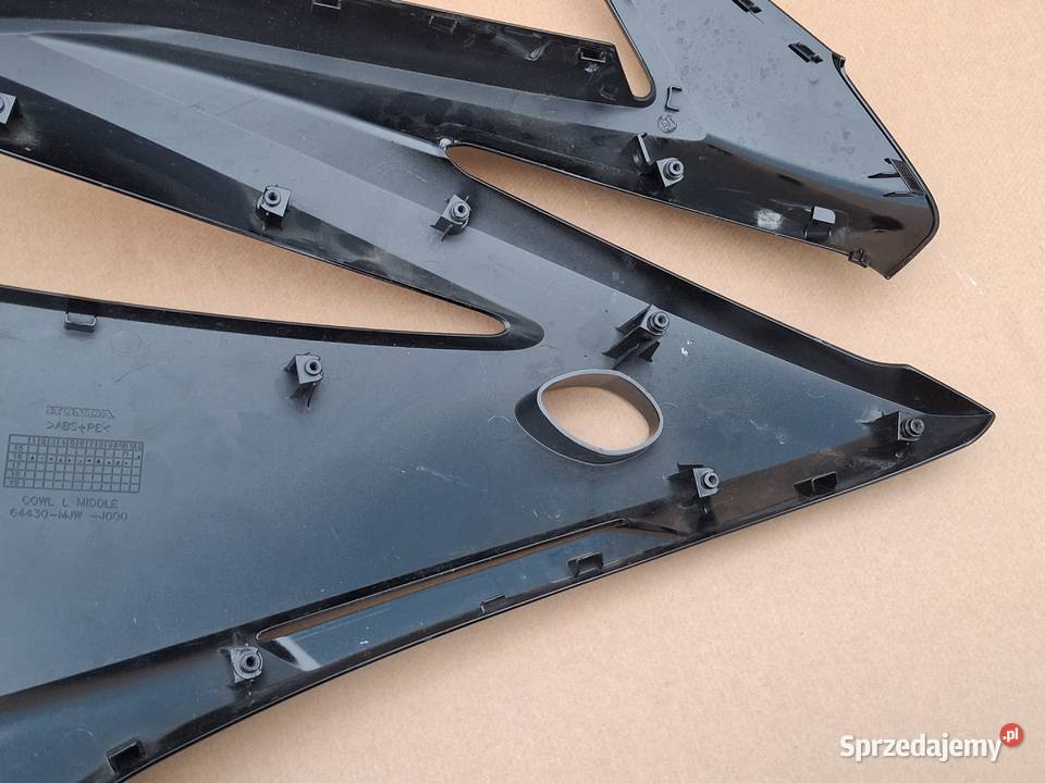 HONDA CBR 500R CBR500R BOCZEK LEWY CZASZA Bieleń