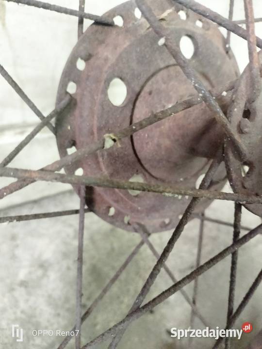 Tylne koło WFM 19 Łubno