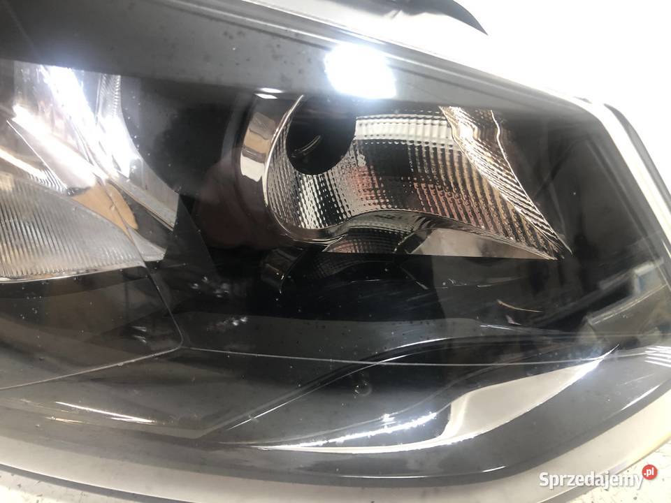 Volkswagen Polo V 6R 082009042014 Reflektor osobowe
