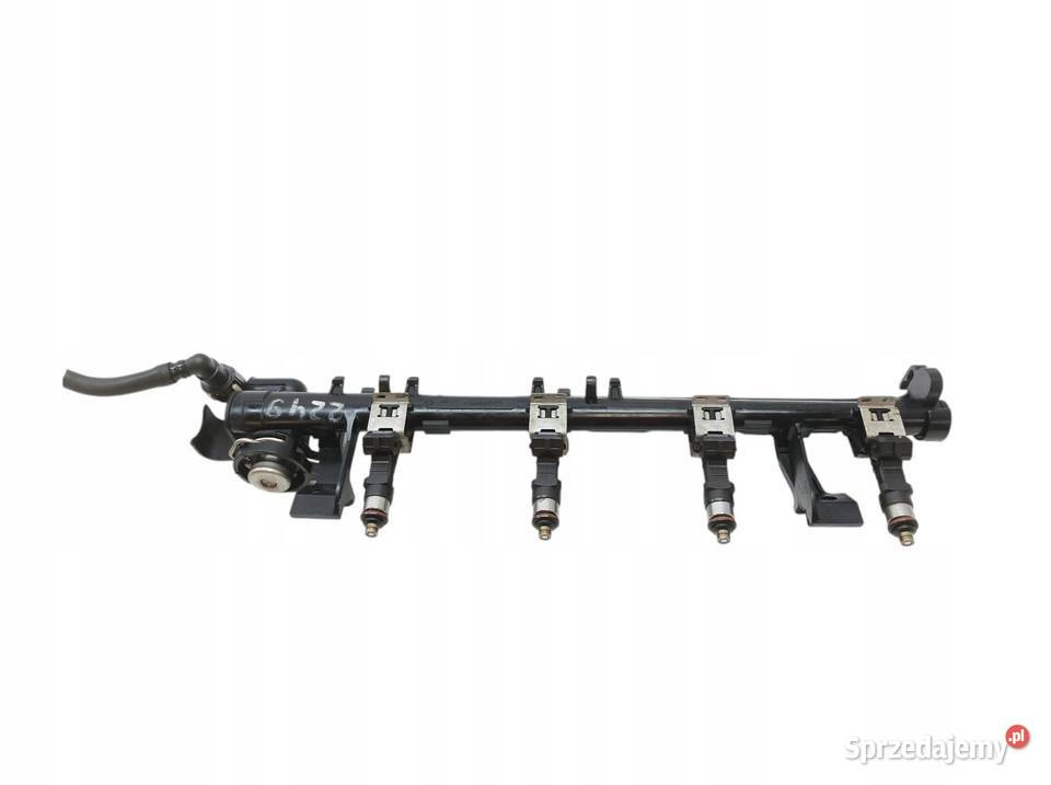 LISTWA WTRYSKOWA 13 Ford Fiesta Mk7 20082016 Rok produkcji 2009