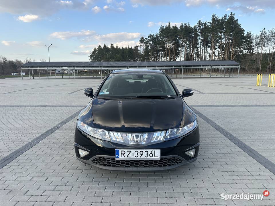Honda Civic VIII 18 Sprzedam UFO z silnikiem 18 nieuszkodzony Civic podkarpackie Nowa Sarzyna