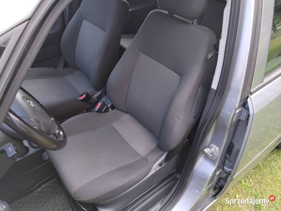 OPEL MERIVA 14 16v Zadbany i ekonomiczny srebrny Różanka