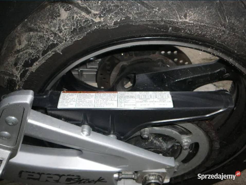 osłona łańcucha Suzuki GSR 600 2007 Suzuki GSR Ostrzeszów