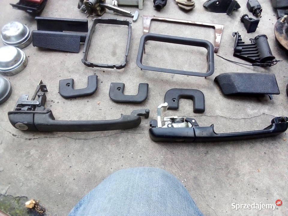 Różne części Mercedes w 124 wielkopolskie