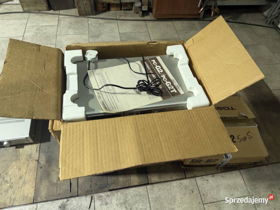 Gramofon stereo składanka TOSHIBA stan super Miłoszyce