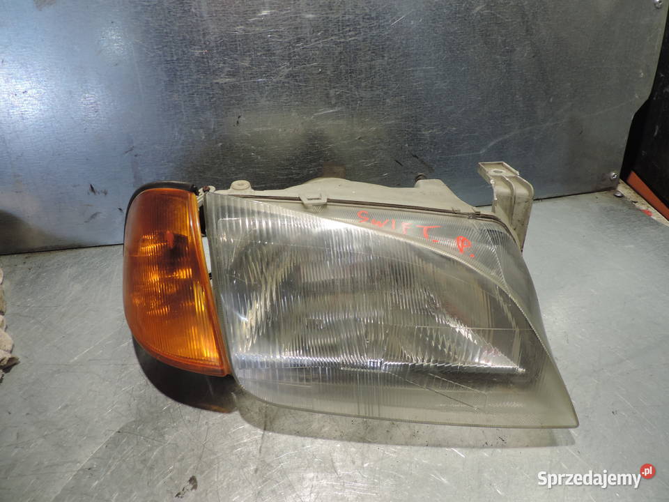 SUZUKI SWIFT 2 LAMPA PRAWA PRZEDNIA małopolskie Nowy Sącz sprzedam