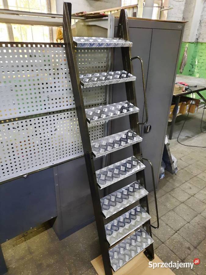 Schody metalowe do piwnicy Rybnik