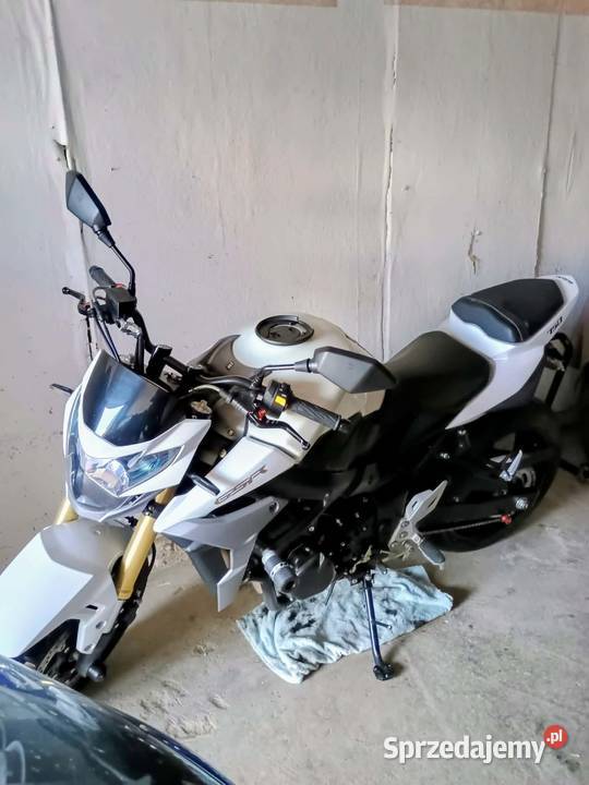 SPRZEDAM ZAMIENIĘ SUZUKI GSR 750 2015 NOWY benzyna Suzuki Myślibórz
