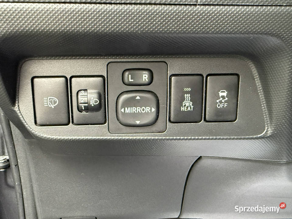Toyota Auris 14D4D 90 90KM