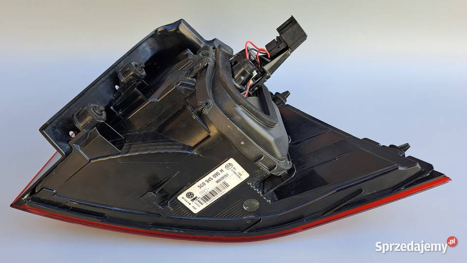Lampa Tylna Lewa VW Golf VII 7 Hatchback Valeo Mielęcin sprzedam