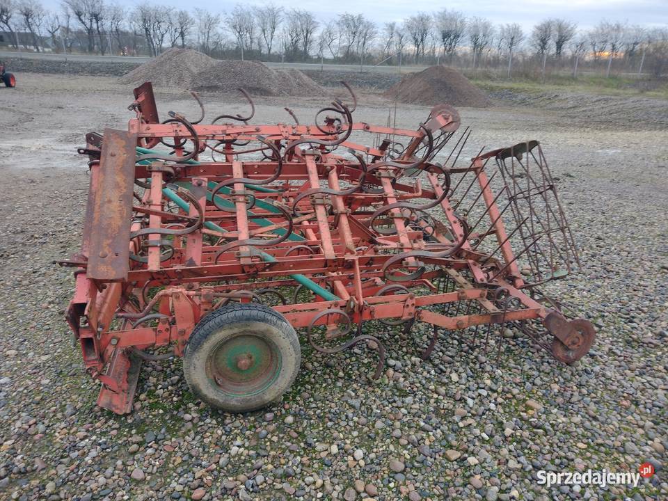 Kultywator przedsiewny z wałkami szerokość 35 m Sośno