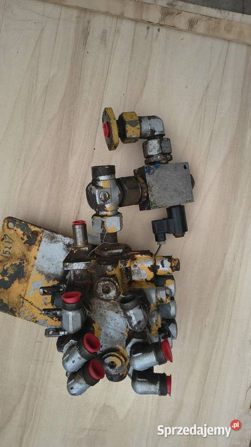 Rozdzielacz Hydrauliczny 3 sekcyjny RM303 Układ hamulcowy świętokrzyskie Staszów sprzedam