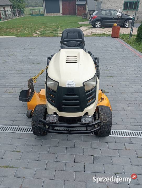 Sprzedam traktorek kosiarkę cub cadet świętokrzyskie Skorków
