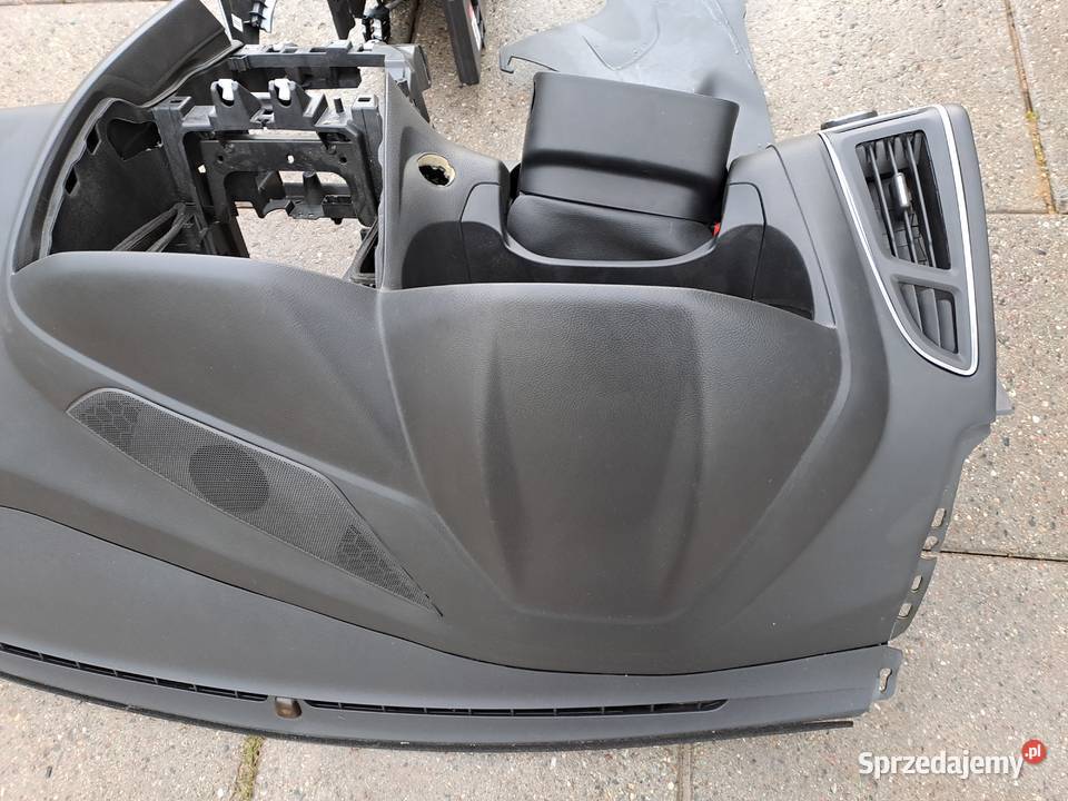 Ford Fokus MK3 deska rozdzielcza kokpit i inne Części samochodowe Jastrzębie-Zdrój
