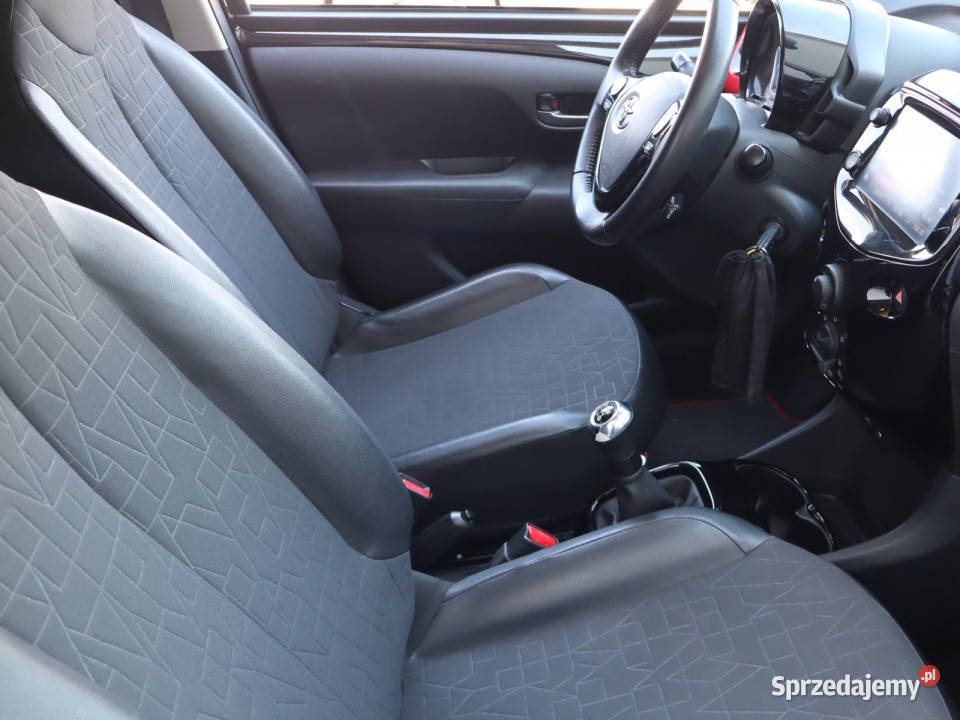Toyota Aygo 10 VVTi manualna Katowice