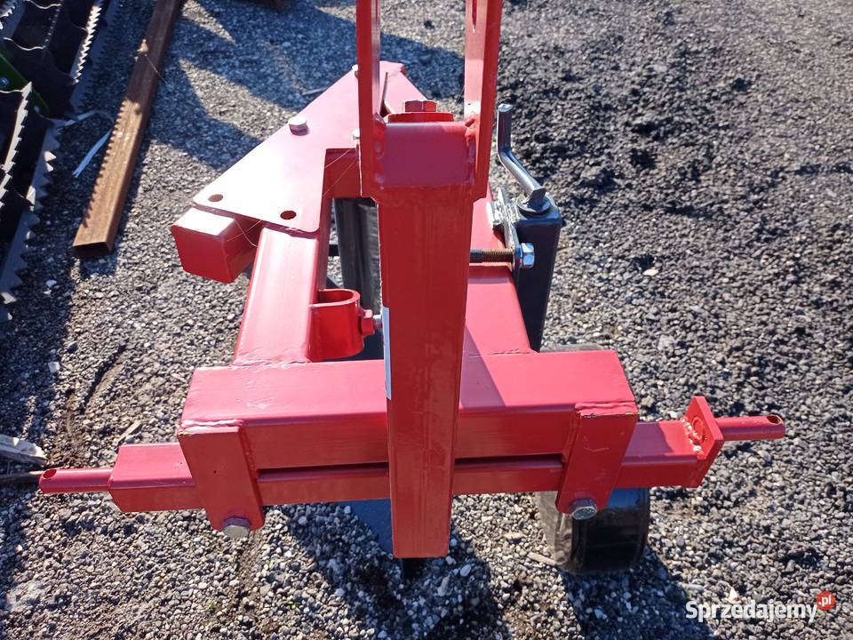 Pług płużek do Kubota jednoskibowy 25 z kołem