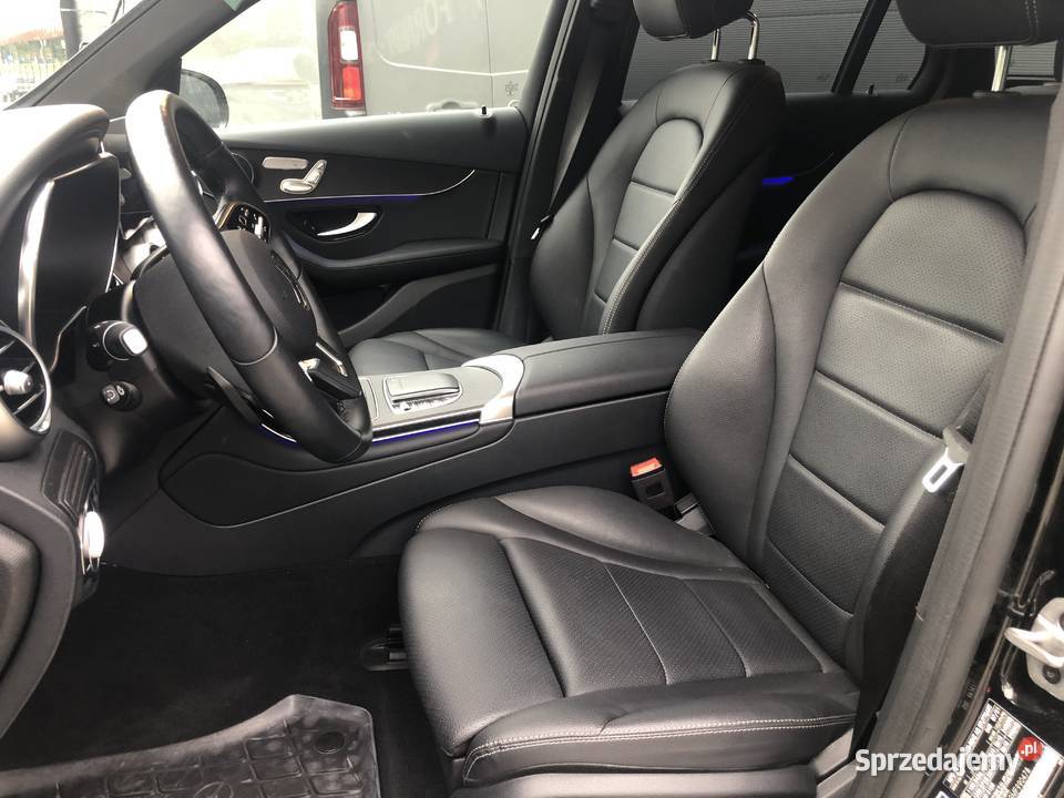 MercedesBenz GLC MercedesBenz GLC 300 4Matic nieuszkodzony Olsztyn sprzedam