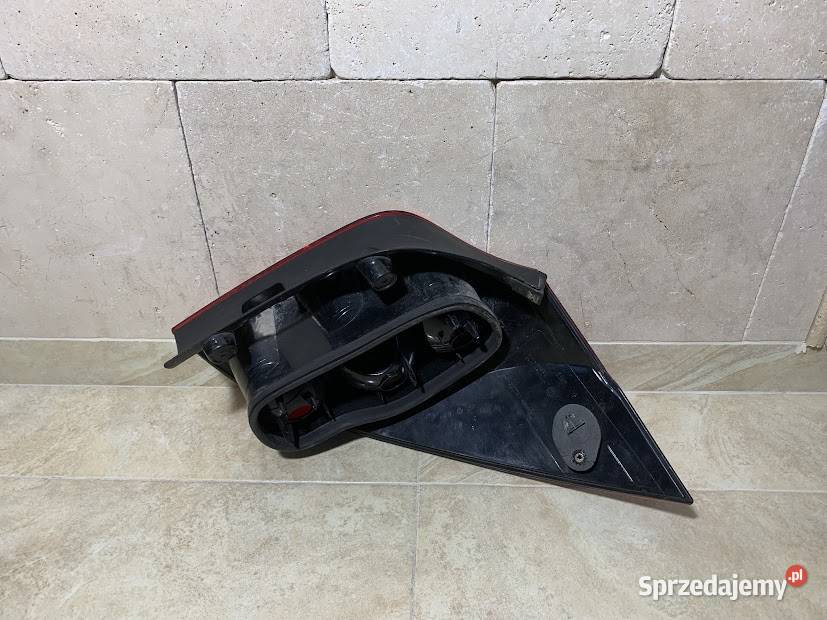 Lampa lewa tylna tył RENAULT LAGUNA II KOMBI Barwałd Dolny