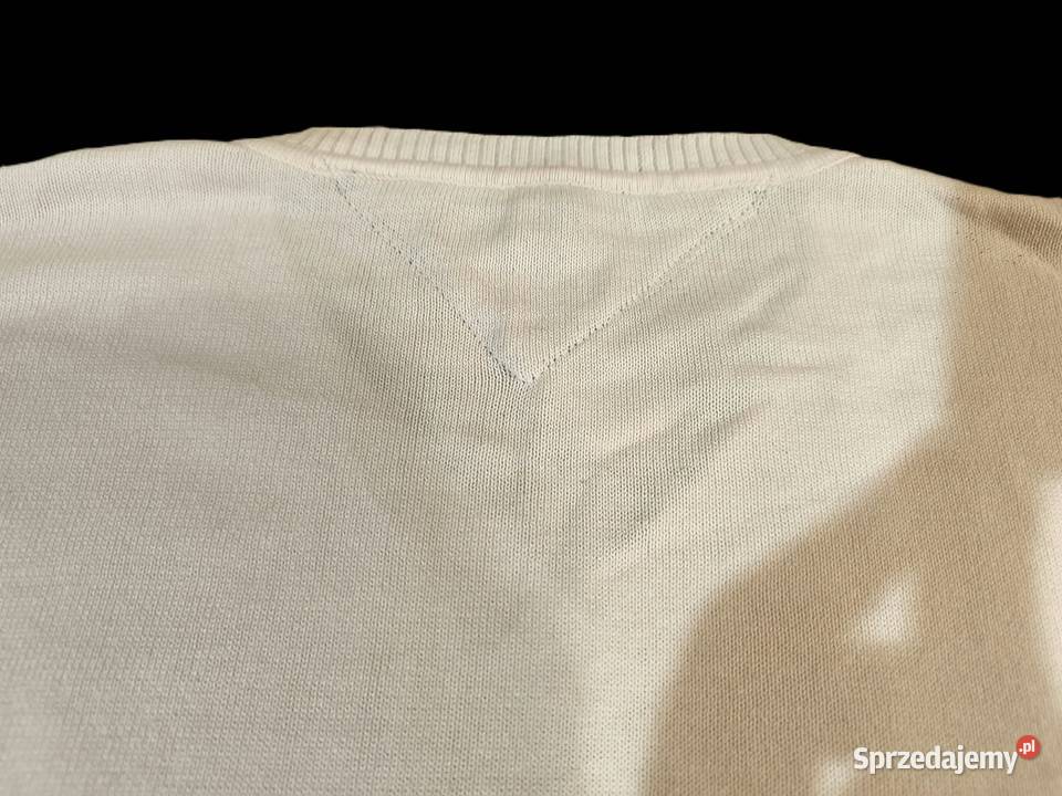 Ekskluzywny sweter męski Tommy Hilfiger VNeck Tommy Hilfiger Gródek